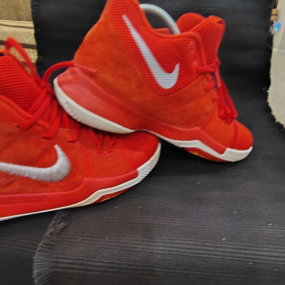 Red Nike Basketball Shoes